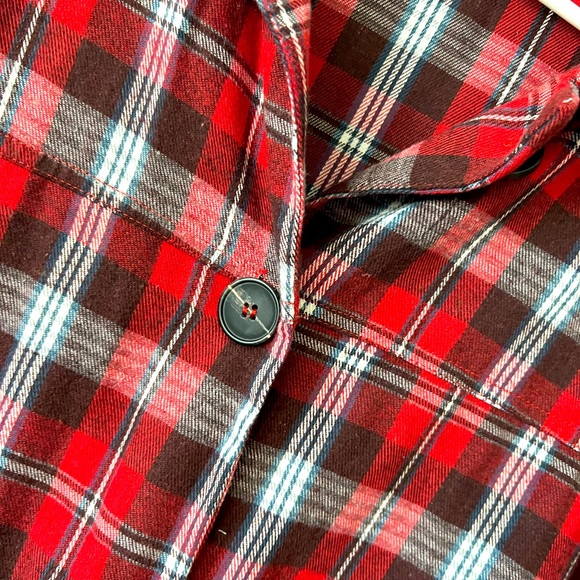 Lightweight long plaid shacket. Size L. Cute for layering. - Picture 3 of 4